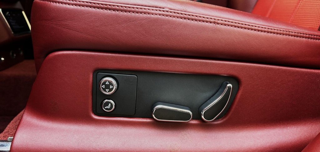 Used Bentley Bentayga 2021 for sale - 76717170: Photo 30