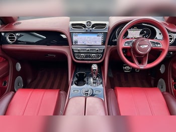 Used Bentley Bentayga 2021 for sale - 76717170: Photo