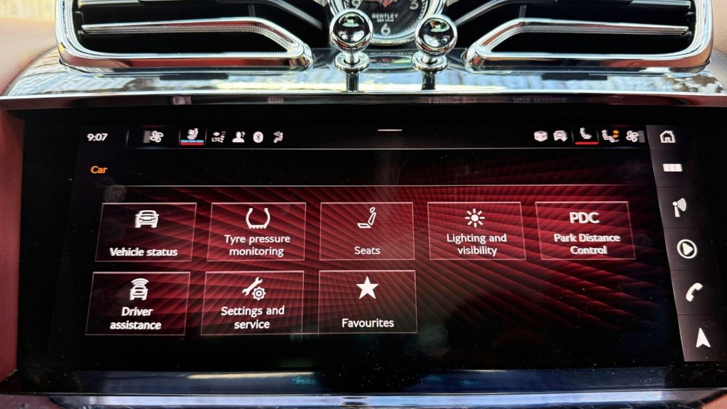 Used Bentley Bentayga 2021 for sale - 76717170: Photo 44