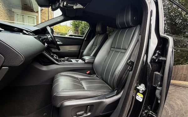 Used Land Rover Range Rover Velar 2018 for sale - 76203112: Photo 12