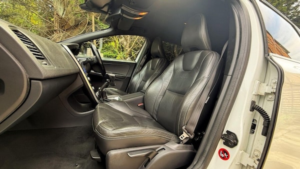 Used Volvo XC60 2012 for sale - 75616541: Photo 10