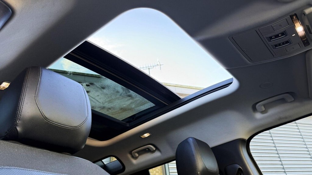 Used Land Rover Defender 2020 for sale - 77283014: Photo 13