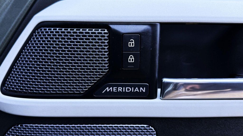 Used Land Rover Defender 2020 for sale - 77283014: Photo 32