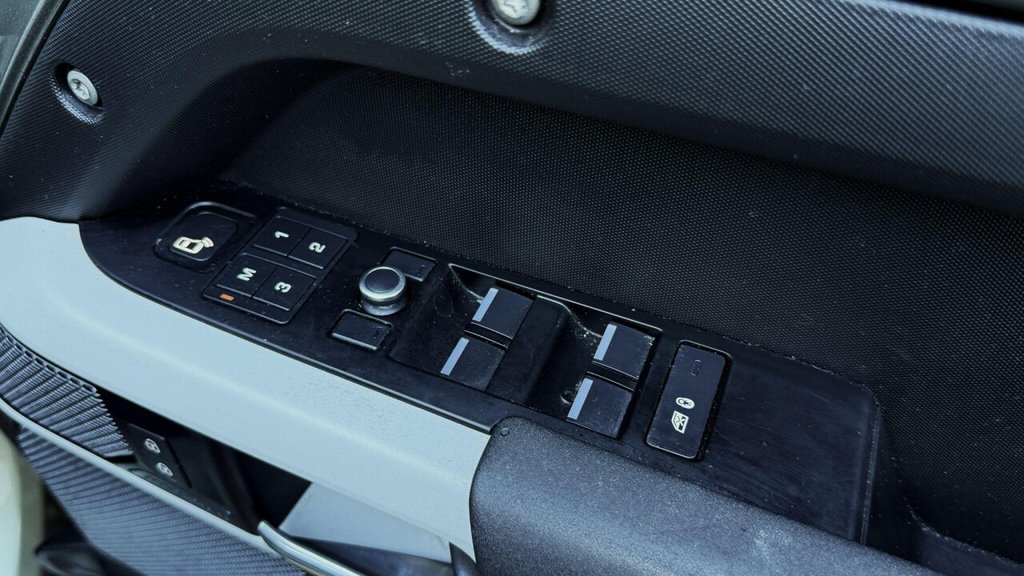 Used Land Rover Defender 2020 for sale - 77283014: Photo 34