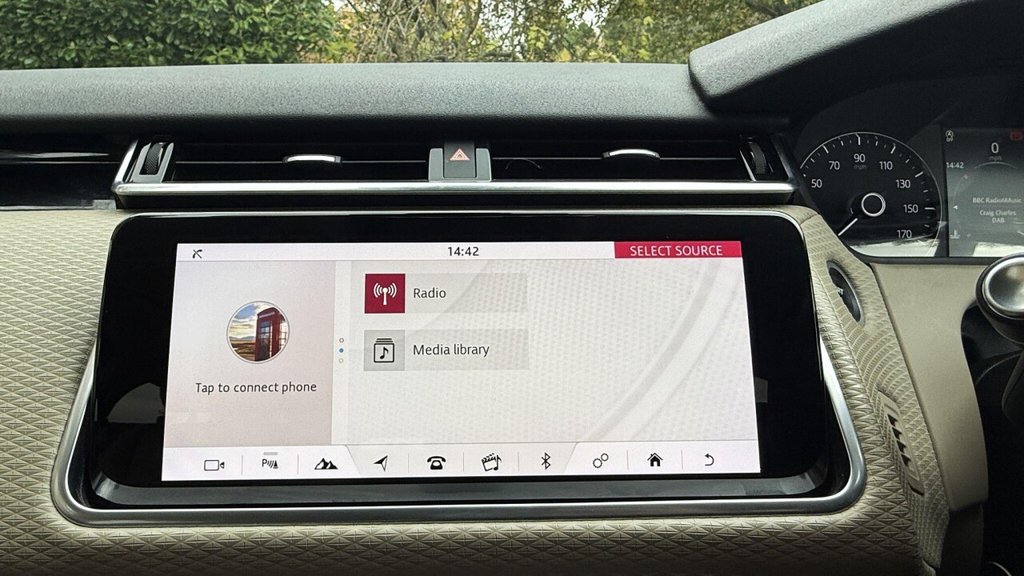 Used Land Rover Range Rover Velar 2018 for sale - 76474684: Photo 18