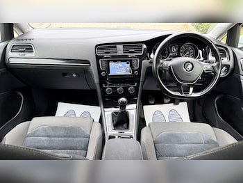 Used Volkswagen Golf 2014 for sale - 75877557: Photo