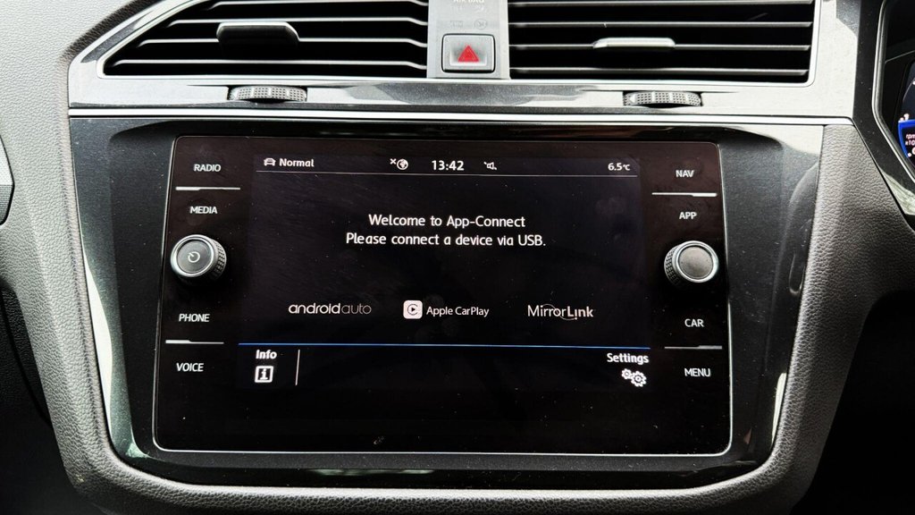 Used Volkswagen Tiguan 2020 for sale - 77283005: Photo 34