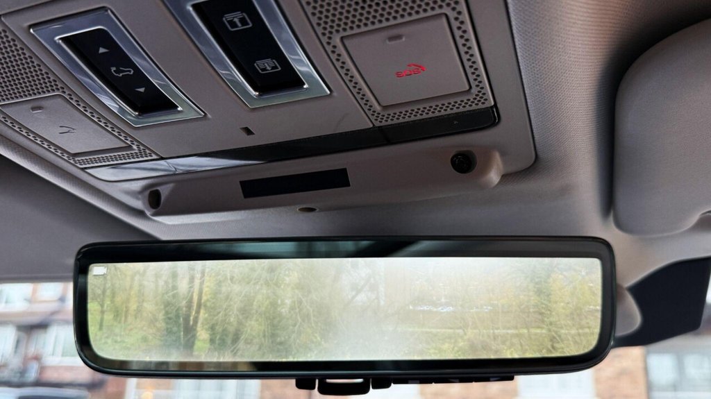 Used Land Rover Defender 2020 for sale - 76888569: Photo 20