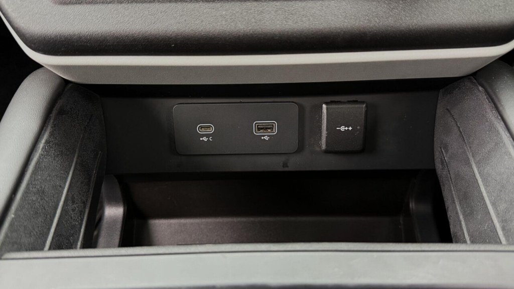 Used Land Rover Defender 2020 for sale - 76888569: Photo 27