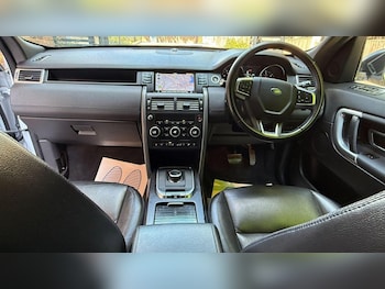 Used Land Rover Discovery Sport 2018 for sale - 75616551: Photo