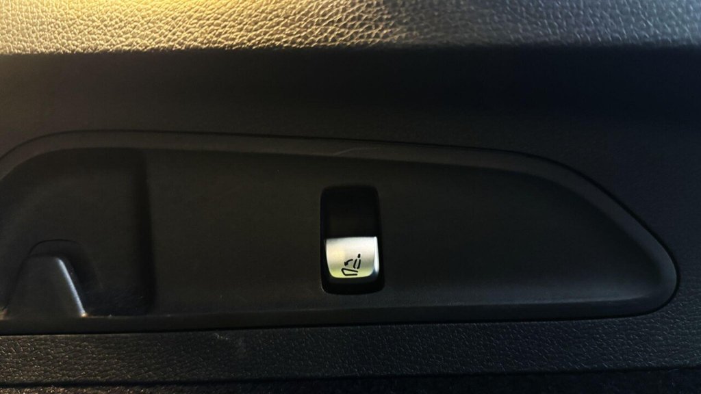 Used Mercedes-Benz GLC 2021 for sale - 76546894: Photo 27