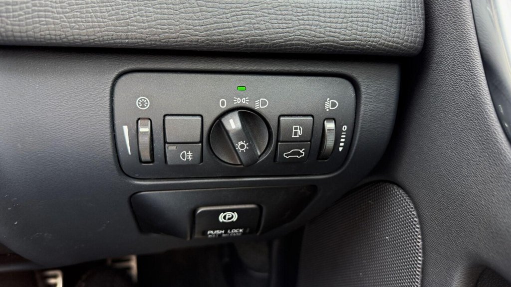 Used Volvo XC60 2012 for sale - 77282987: Photo 26