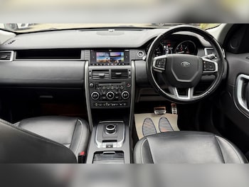 Used Land Rover Discovery Sport 2018 for sale - 75616509: Photo