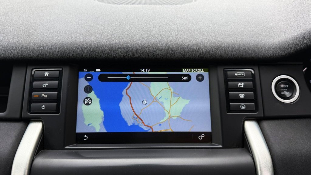 Used Land Rover Discovery Sport 2016 for sale - 76111948: Photo 15