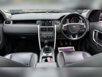 Used Land Rover Discovery Sport 2016 for sale - 76111948: Photo 3