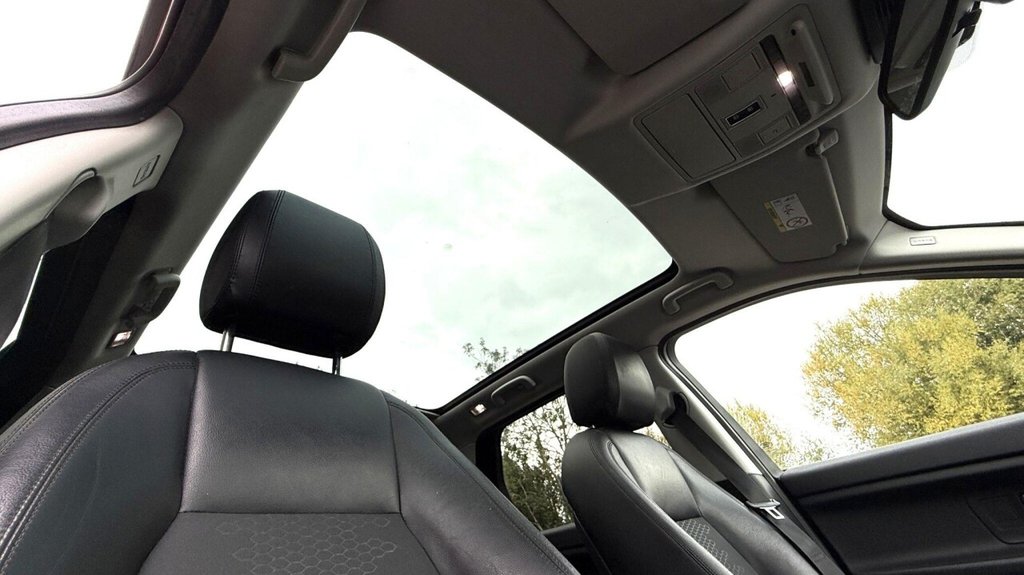 Used Land Rover Discovery Sport 2016 for sale - 77282997: Photo 11