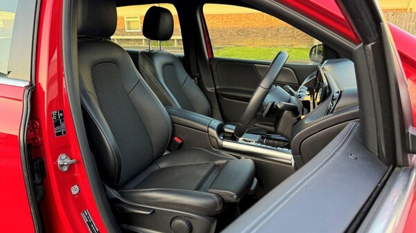 Used Mercedes-Benz B Class 2020 for sale - 75616537: Photo 10