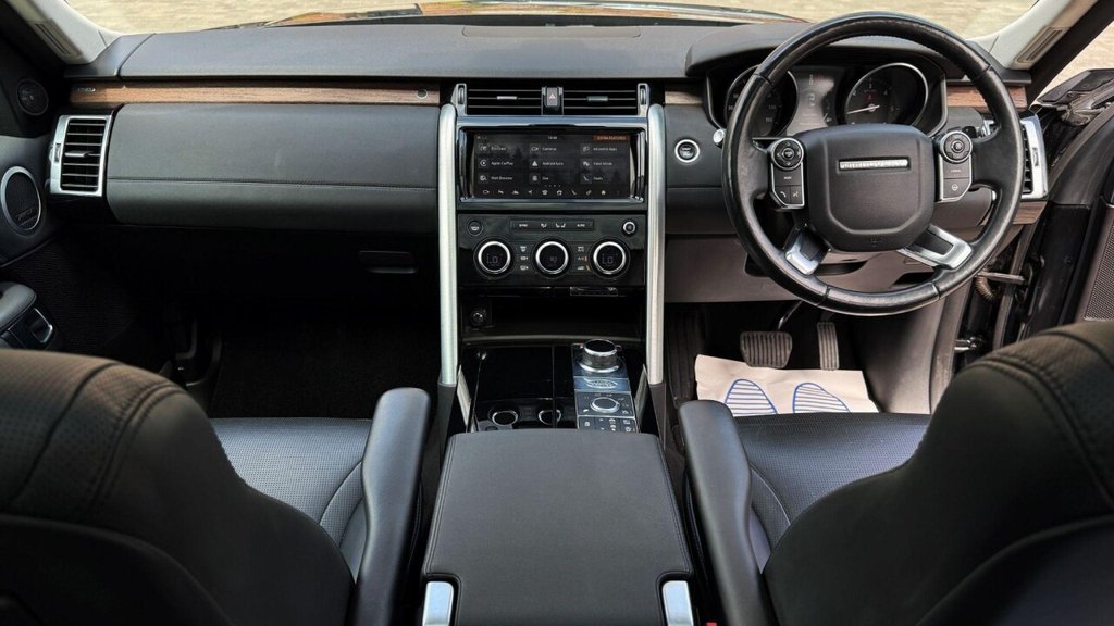 Used Land Rover Discovery 2017 for sale - 76173348: Photo 3