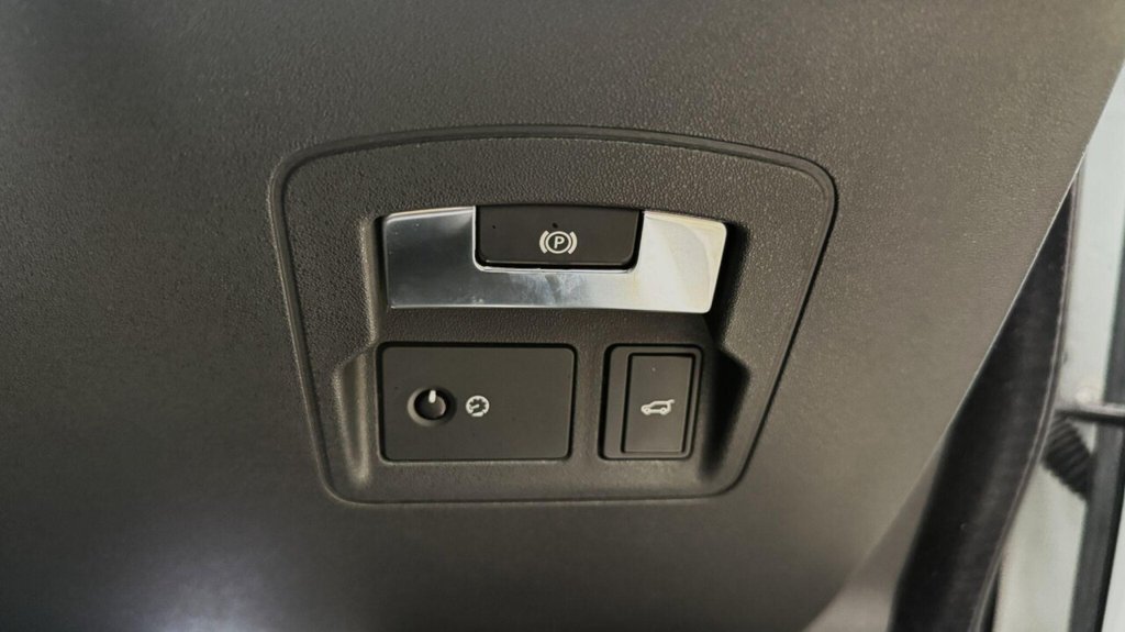 Used Land Rover Range Rover Velar 2017 for sale - 76434431: Photo 28