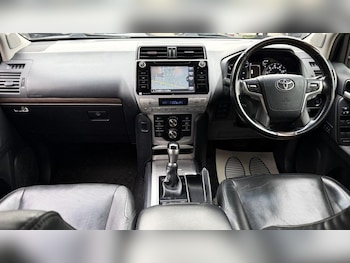 Used Toyota Land Cruiser 2019 for sale - 76717180: Photo