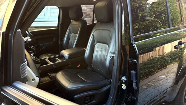 Used Land Rover Defender 110 2020 for sale - 76216781: Photo 16