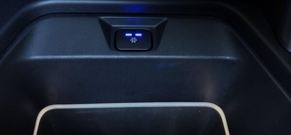Used Land Rover Defender 110 2020 for sale - 76216781: Photo 26