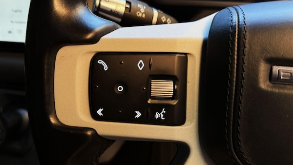 Used Land Rover Defender 110 2020 for sale - 76216781: Photo 36