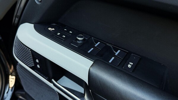 Used Land Rover Defender 110 2020 for sale - 76216781: Photo 40
