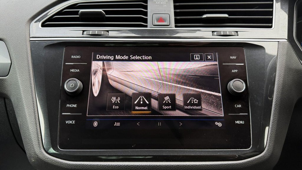 Used Volkswagen Tiguan 2020 for sale - 76999197: Photo 30