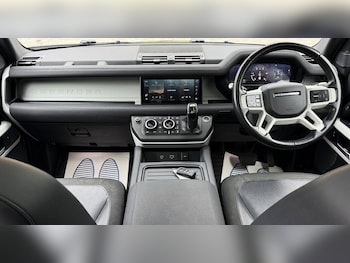 Used Land Rover Defender 110 2020 for sale - 78315547: Photo