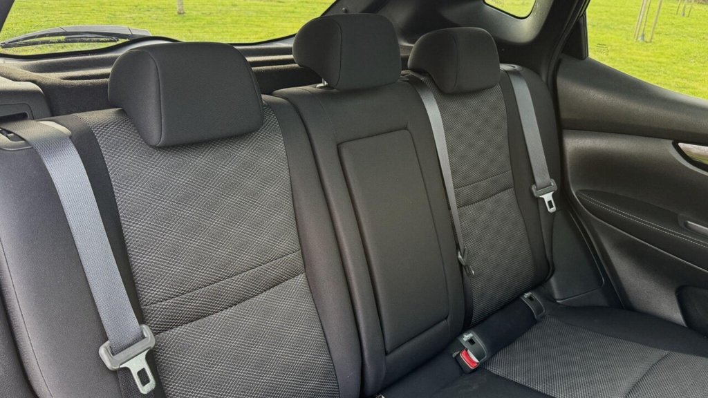 Used Nissan Qashqai 2015 for sale - 77388816: Photo 13