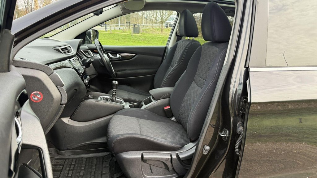 Used Nissan Qashqai 2015 for sale - 77388816: Photo 9