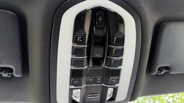 Used Porsche Macan 2019 for sale - 75616526: Photo 25
