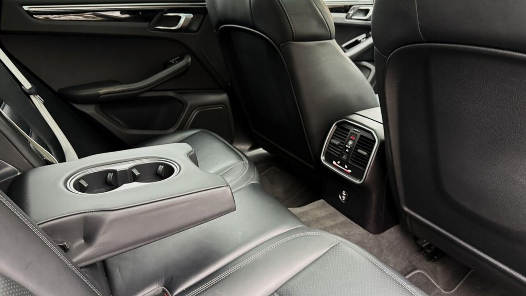 Used Porsche Macan 2019 for sale - 76966268: Photo 18