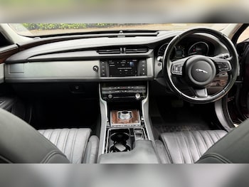 Used Jaguar XF 2016 for sale - 78637930: Photo