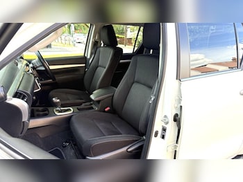 Used Toyota Hilux 2023 for sale - 78943772: Photo