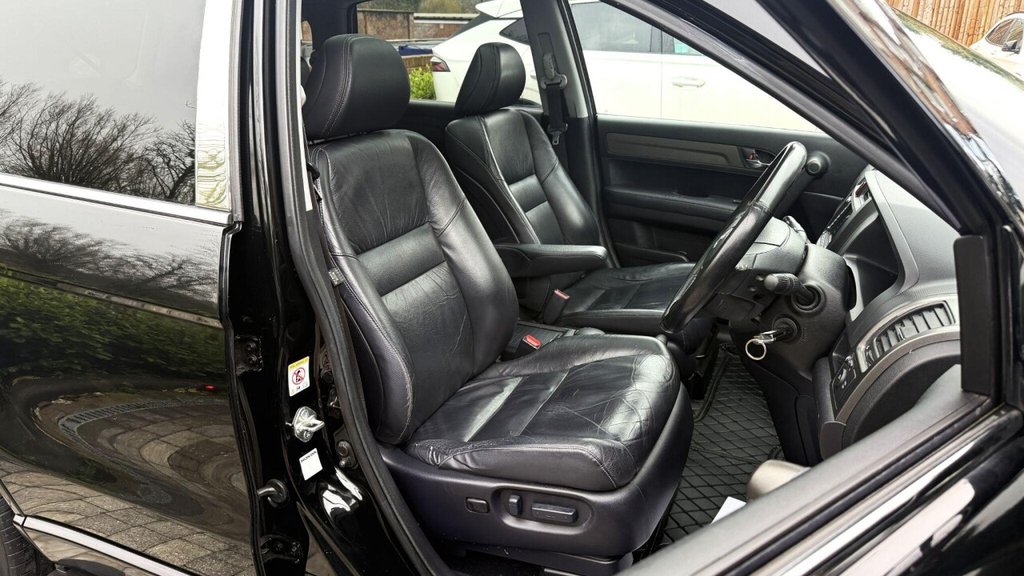 Used Honda CR-V 2010 for sale - 77547264: Photo 2