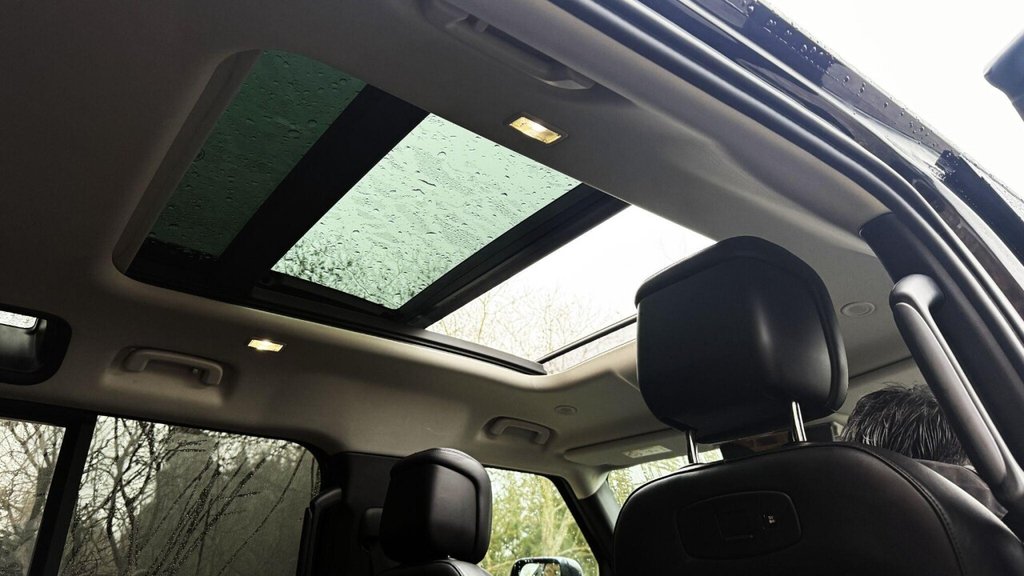 Used Land Rover Defender 110 2020 for sale - 77283016: Photo 19