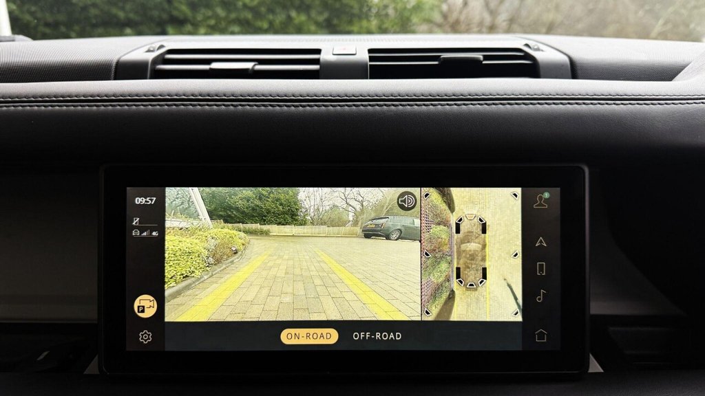 Used Land Rover Defender 110 2020 for sale - 77283016: Photo 34