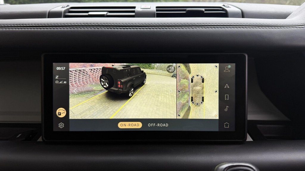 Used Land Rover Defender 110 2020 for sale - 77283016: Photo 35