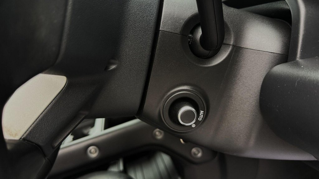 Used Land Rover Defender 110 2020 for sale - 77283016: Photo 38