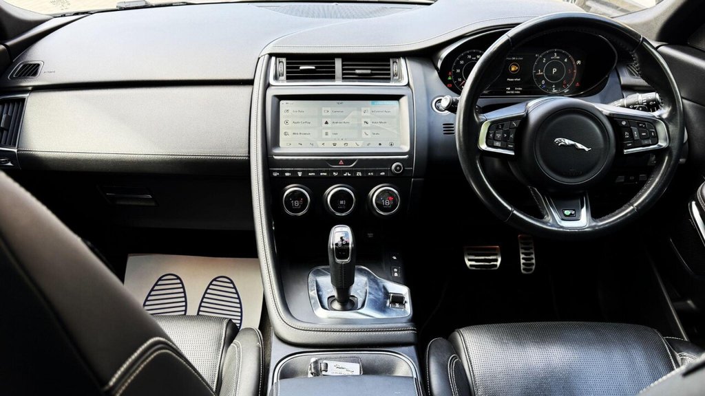 Used Jaguar E-Pace 2019 for sale - 78117456: Photo 2