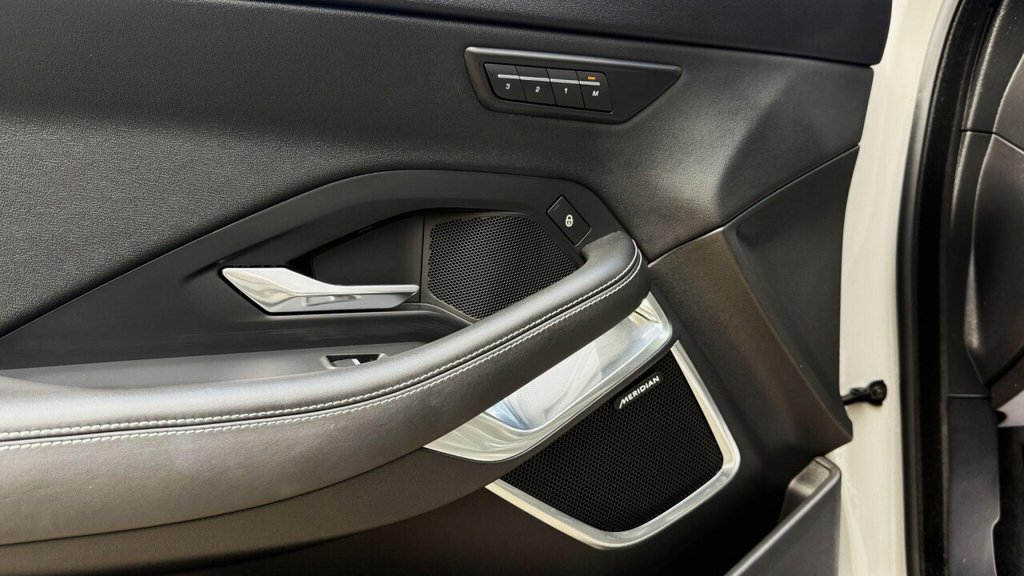 Used Jaguar E-Pace 2019 for sale - 78117456: Photo 31