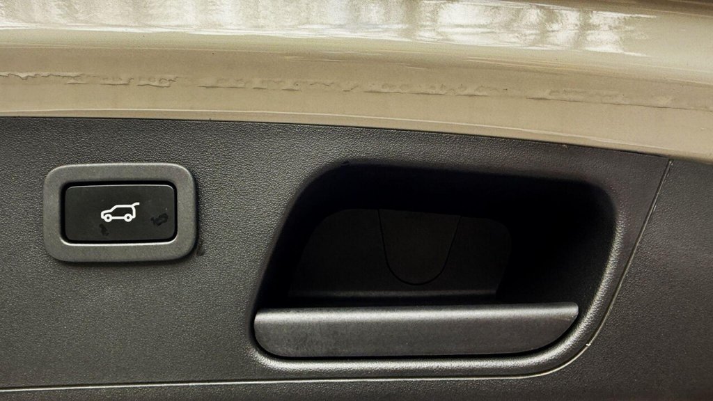 Used Jaguar E-Pace 2019 for sale - 78117456: Photo 33