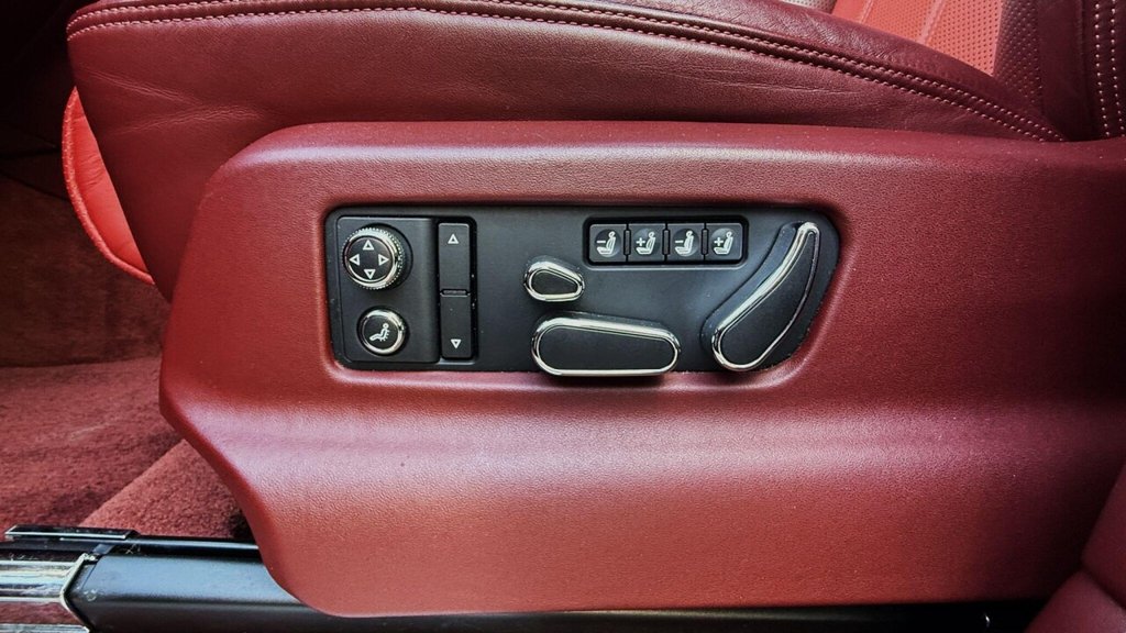 Used Bentley Bentayga 2021 for sale - 77283019: Photo 16