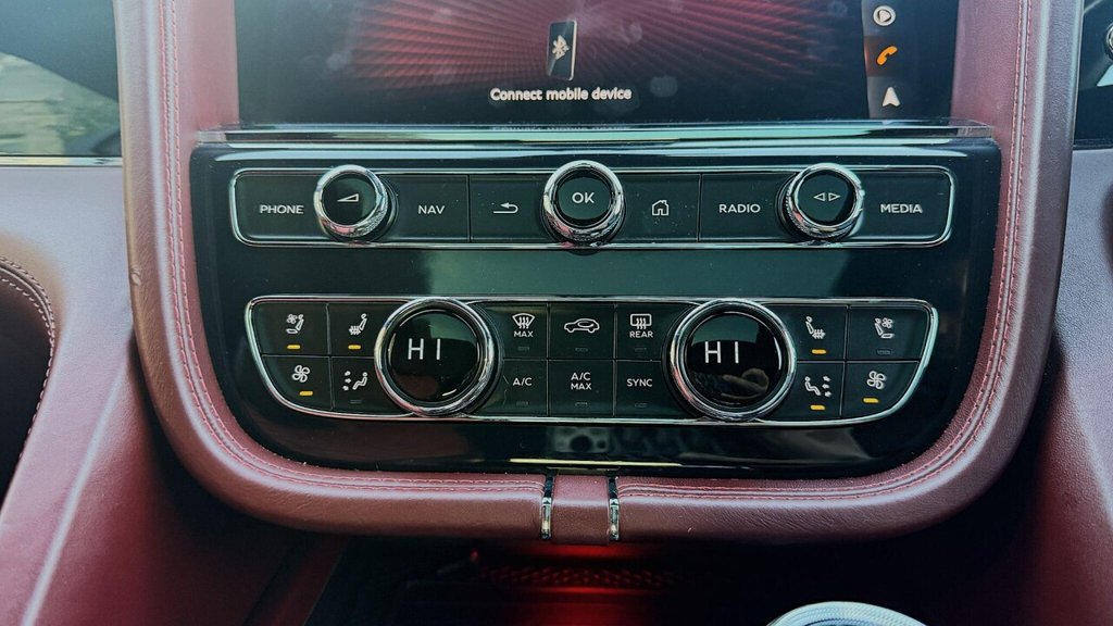 Used Bentley Bentayga 2021 for sale - 77283019: Photo 37