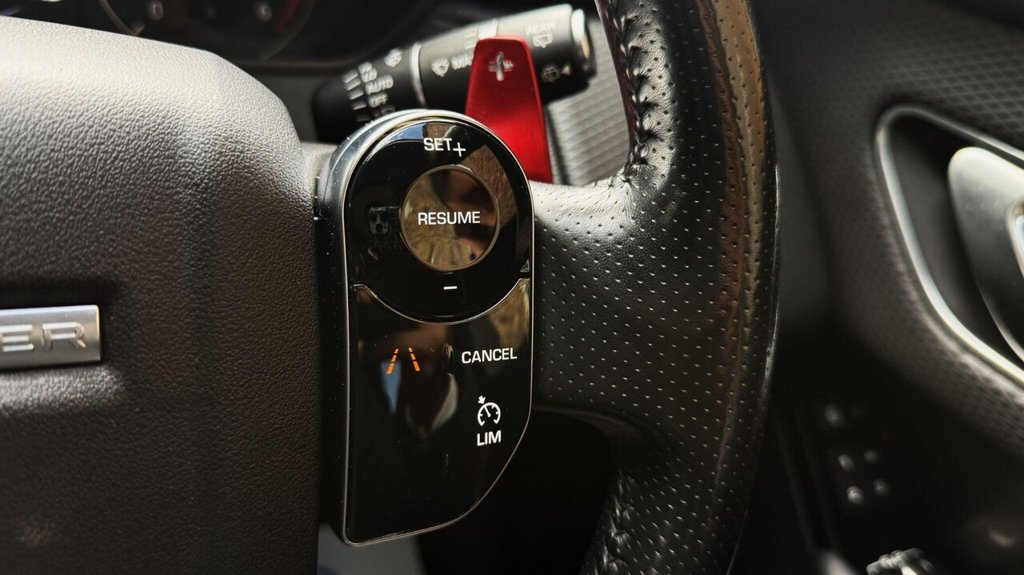 Used Land Rover Range Rover Velar 2018 for sale - 76999212: Photo 31