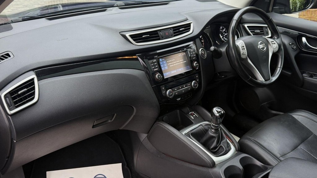 Used Nissan Qashqai 2015 for sale - 77283003: Photo 14