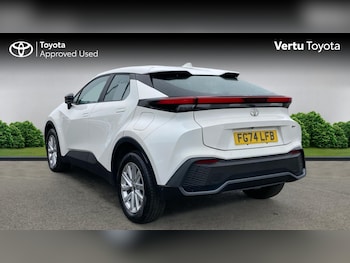 Used Toyota C-HR 2024 for sale - 78078020: Photo