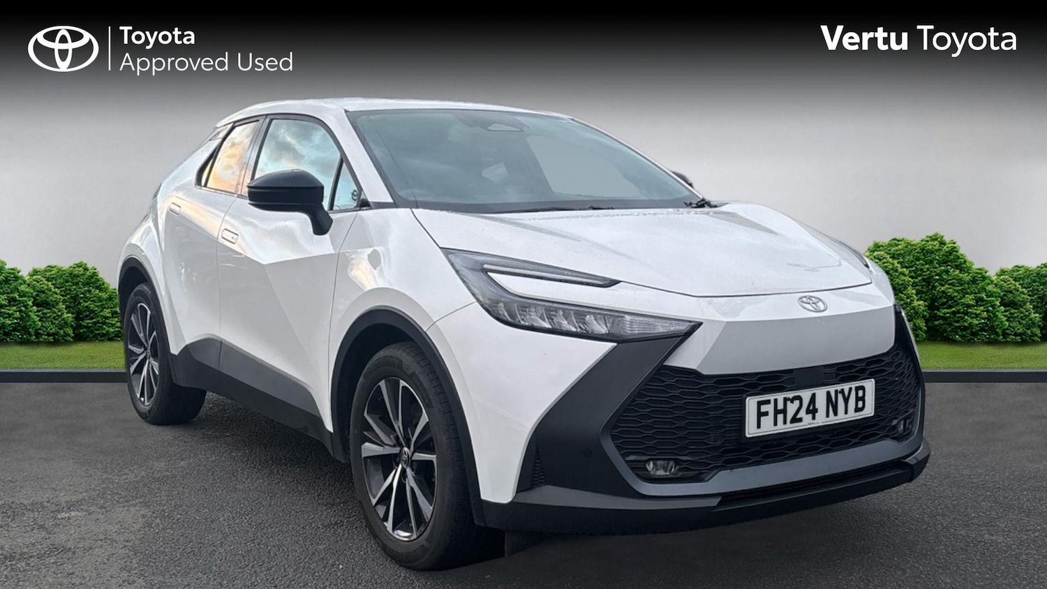Used Toyota C-HR 2024 for sale - 76932105: Photo 1